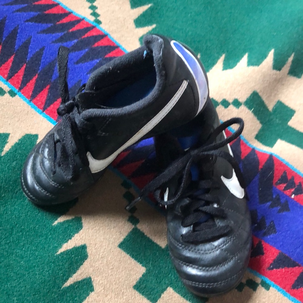 Perfect little kid NIKE soccer cleats ⚽️